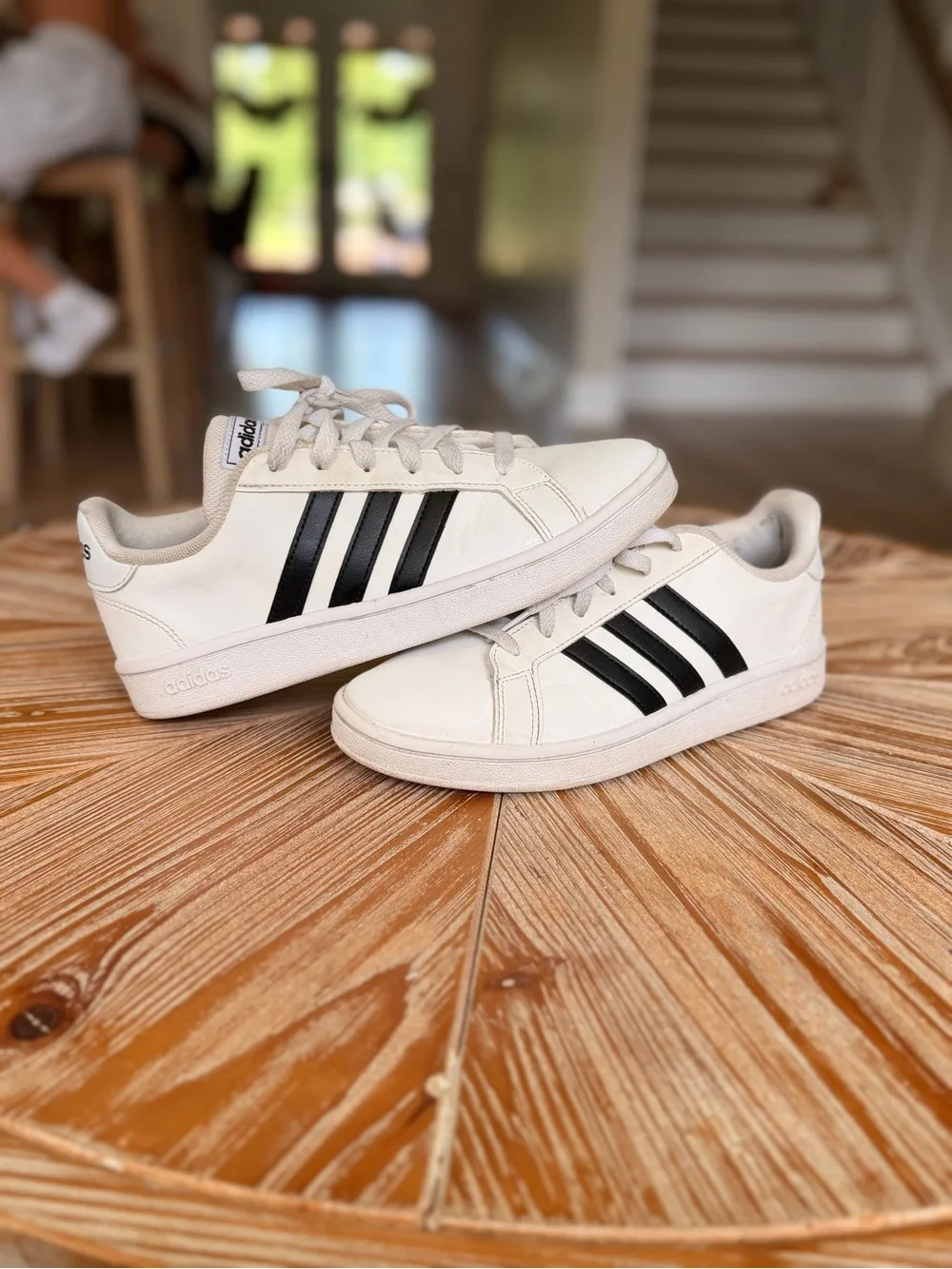 Classic adidas Kids white Sneakers with Black Stripes